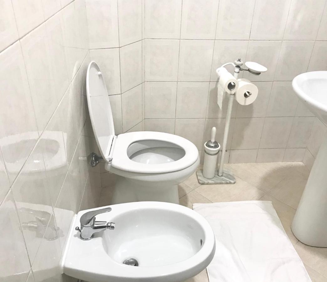 4 Bed Rooms Luxury Apartment Near Colosseum Ρώμη Εξωτερικό φωτογραφία