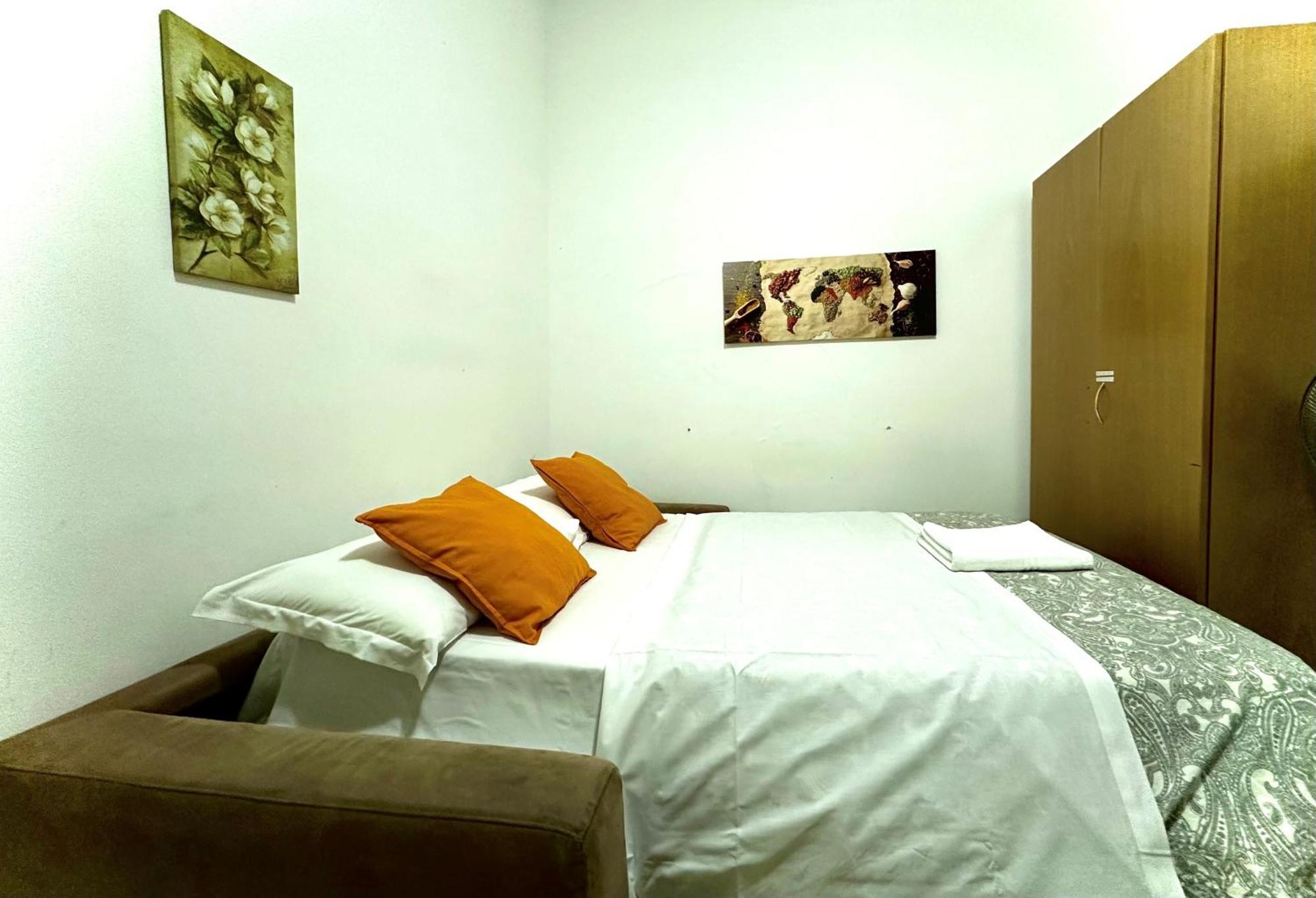 4 Bed Rooms Luxury Apartment Near Colosseum Ρώμη Εξωτερικό φωτογραφία